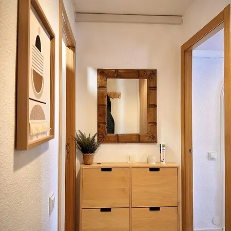 2 Bedrooms And 2 Bathrooms With Sea View At Piscis Arroyo Benalmadena