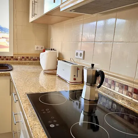 2 Bedrooms And 2 Bathrooms With Sea View At Piscis Arroyo Benalmadena