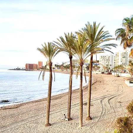 2 Bedrooms And 2 Bathrooms With Sea View At Piscis Arroyo Apartment Benalmadena